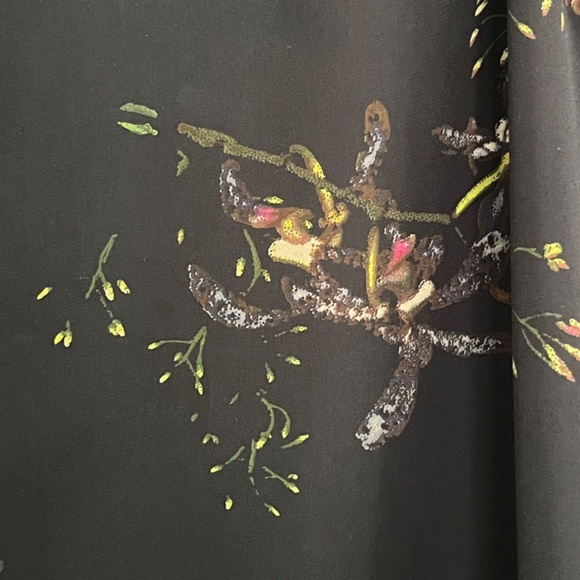 Aritzia Babaton Everly Camisole, Navy Floral, Size XXS - Picture 4 of 11